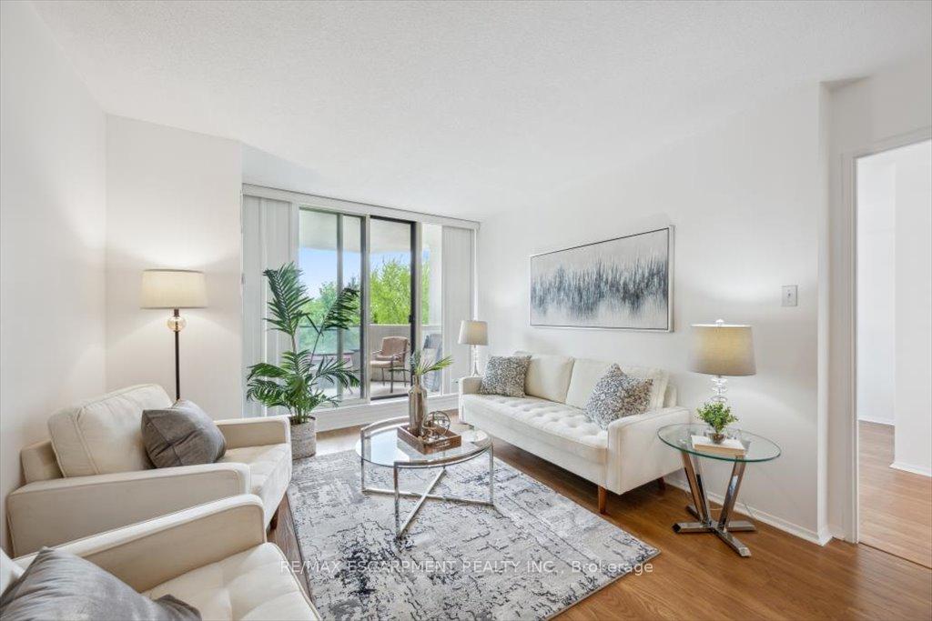 Photo 11 of Unit 210, 55 Austin Drive, Markham, Markville — HOMEH