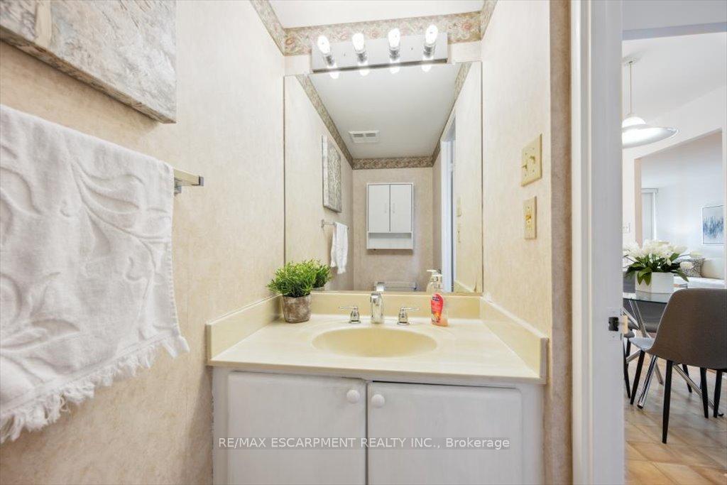 Photo 17 of Unit 210, 55 Austin Drive, Markham, Markville — HOMEH