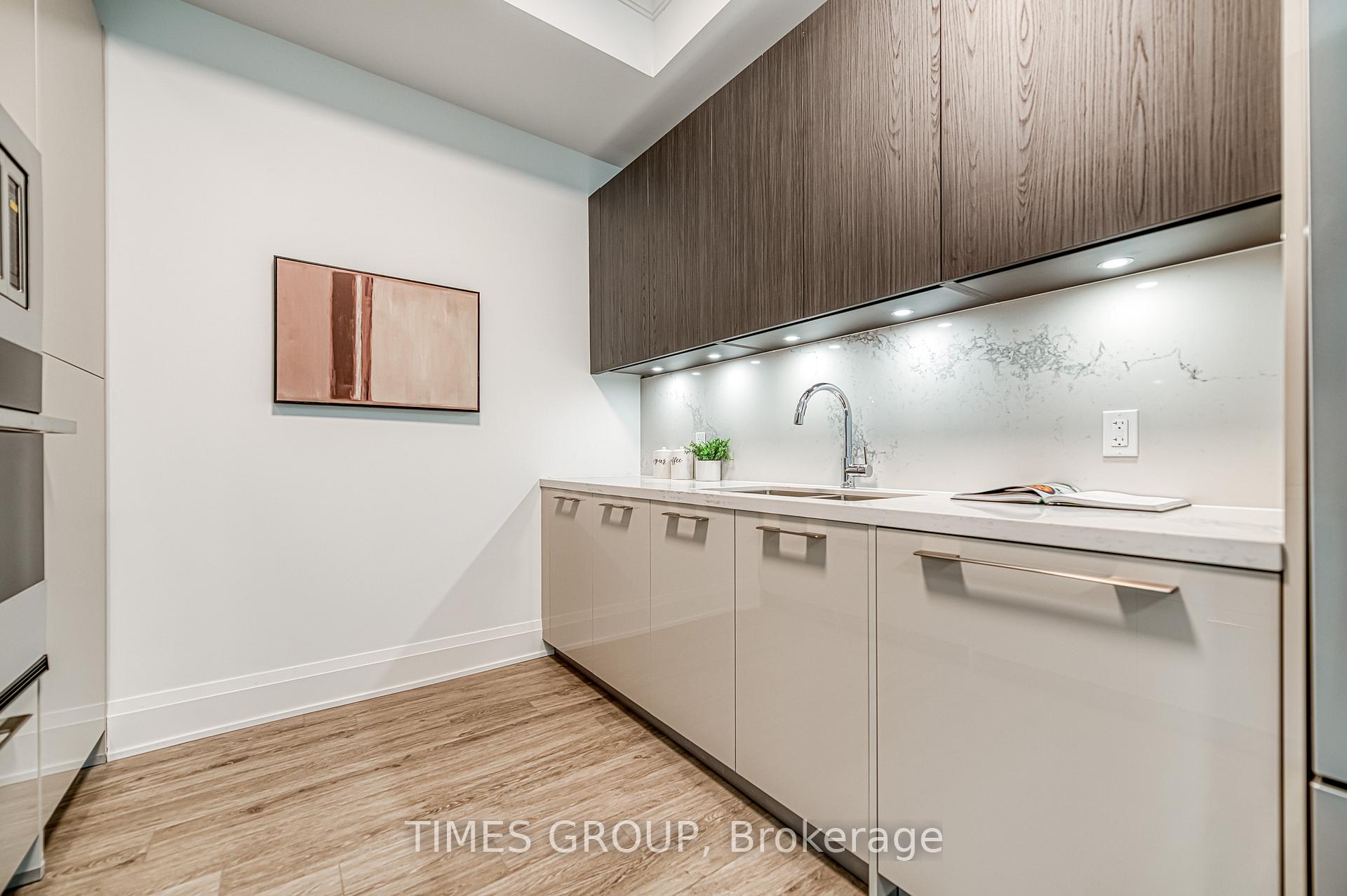 Photo 7 of Unit PH8, 18 Water Walk Drive, Markham, Unionville — HOMEH