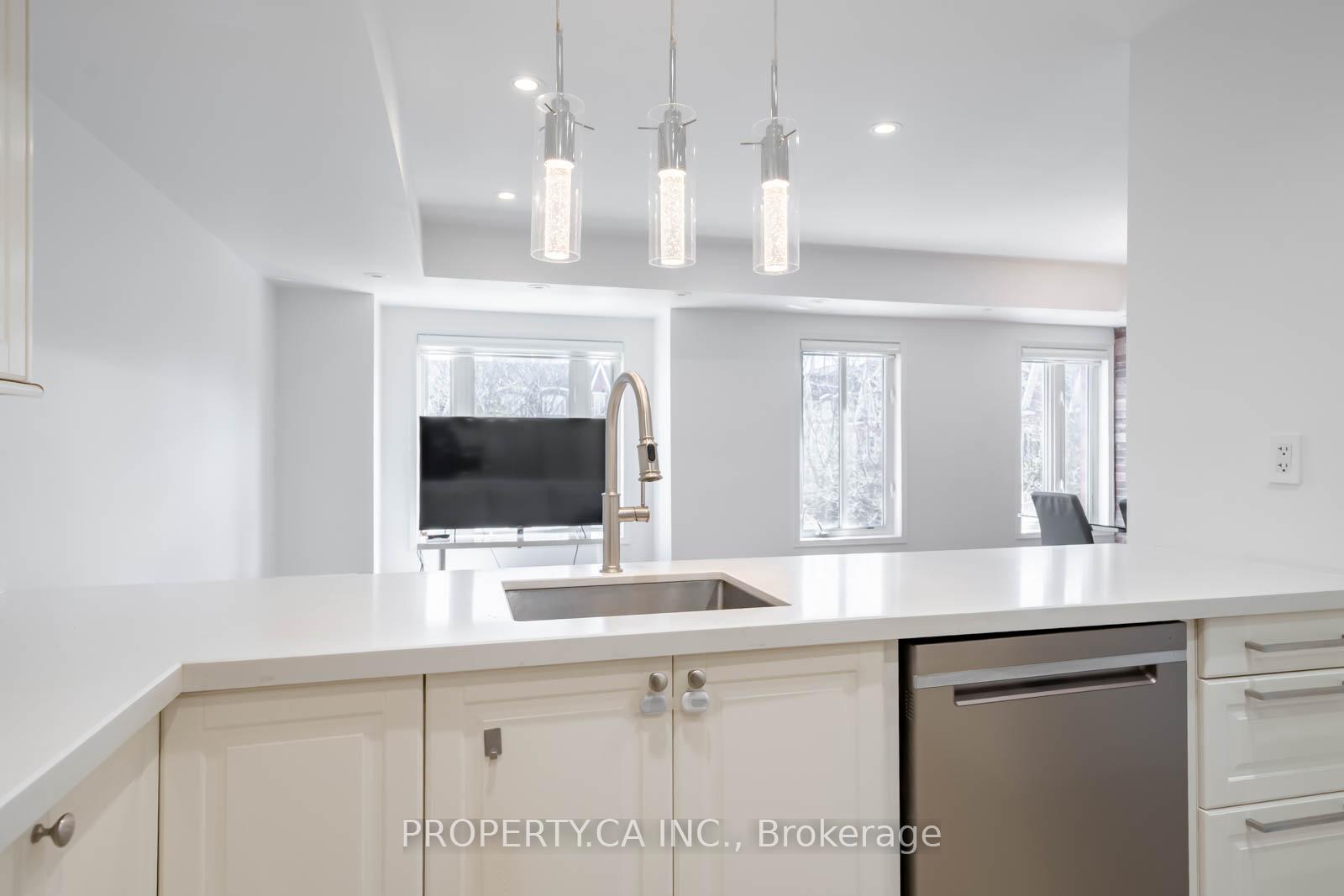 Photo 7 of Unit 227, 308 John Street, Markham, Aileen-Willowbrook — HOMEH