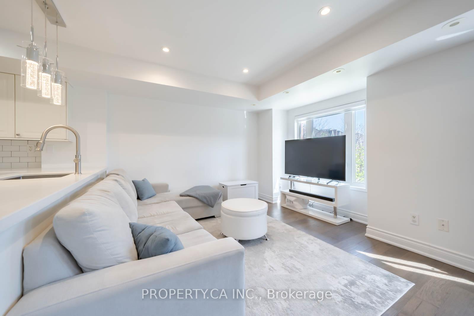 Photo 6 of Unit 227, 308 John Street, Markham, Aileen-Willowbrook — HOMEH