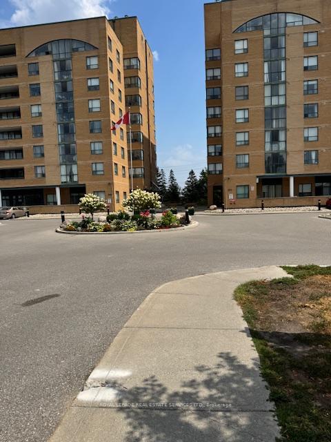 Photo 3 of Unit 406, 1655 Pickering Parkway, Pickering, Village East — HOMEH