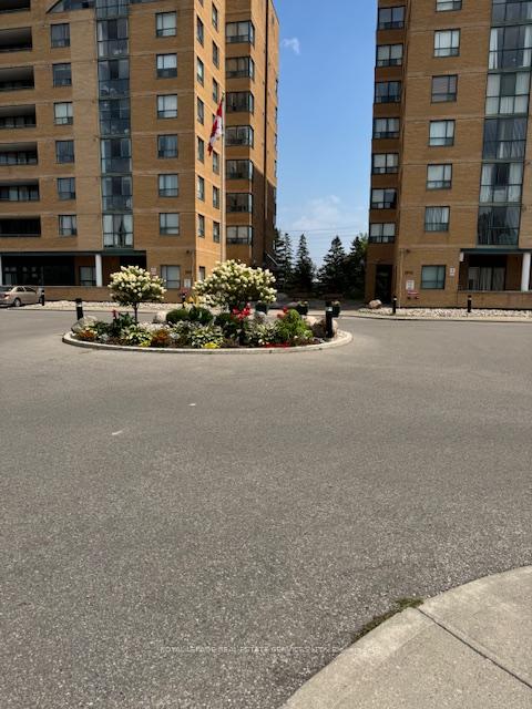 Photo 2 of Unit 406, 1655 Pickering Parkway, Pickering, Village East — HOMEH
