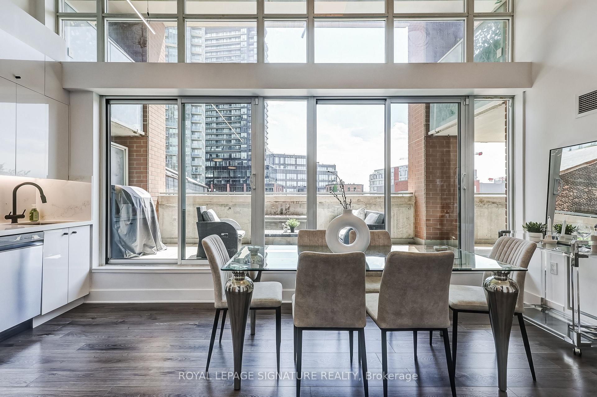 Photo 2 of Unit 210, 125 Western Battery Road, Toronto, Niagara — HOMEH