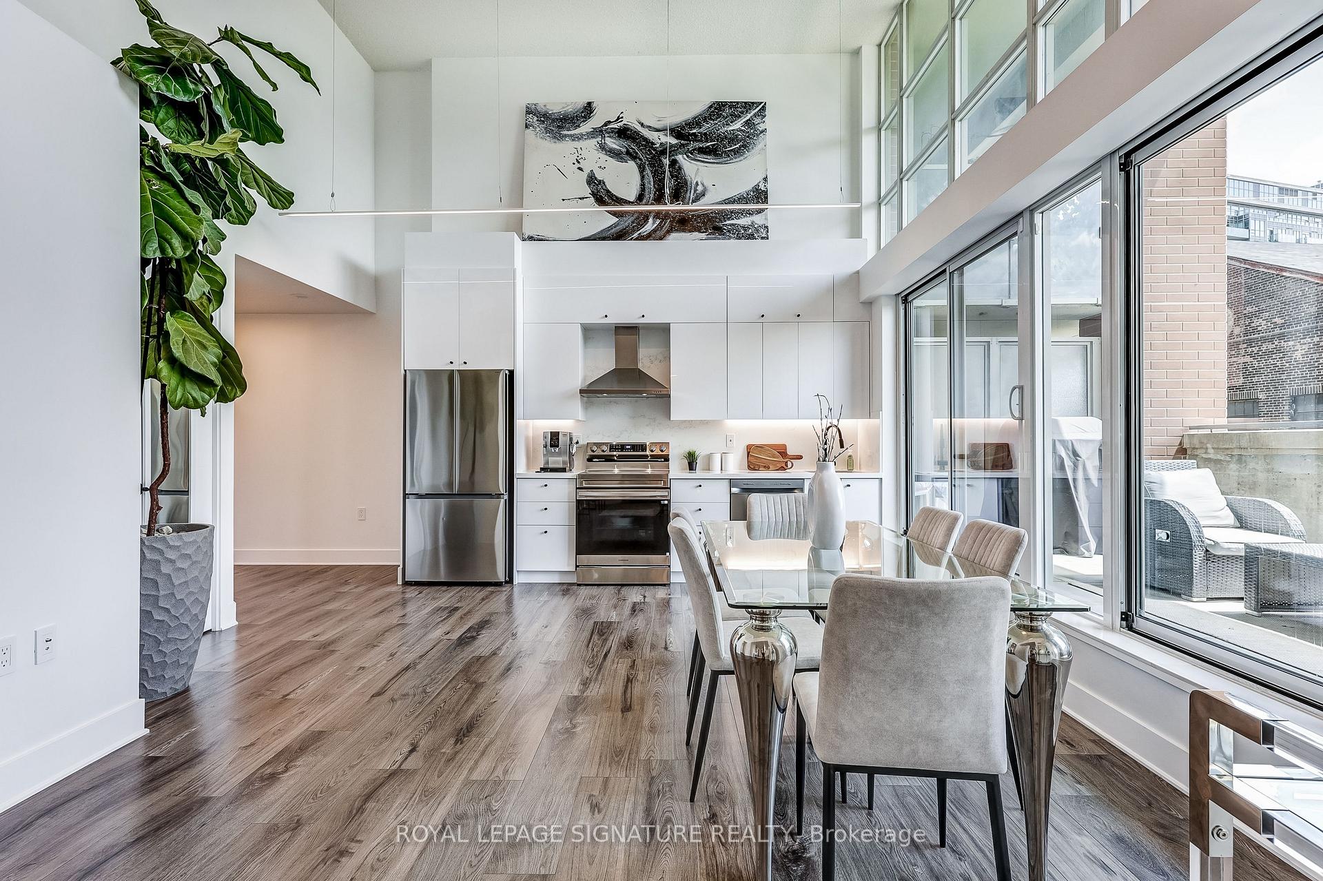 Photo 6 of Unit 210, 125 Western Battery Road, Toronto, Niagara — HOMEH