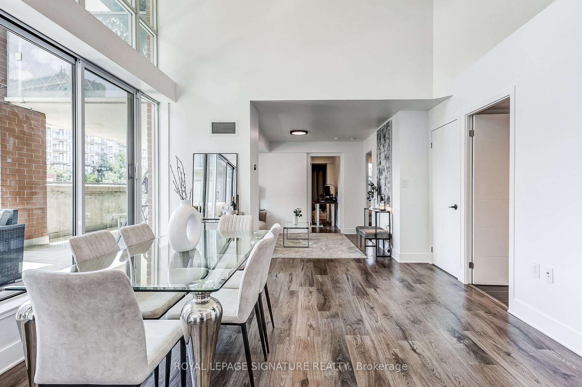 Photo 5 of Unit 210, 125 Western Battery Road, Toronto, Niagara — HOMEH