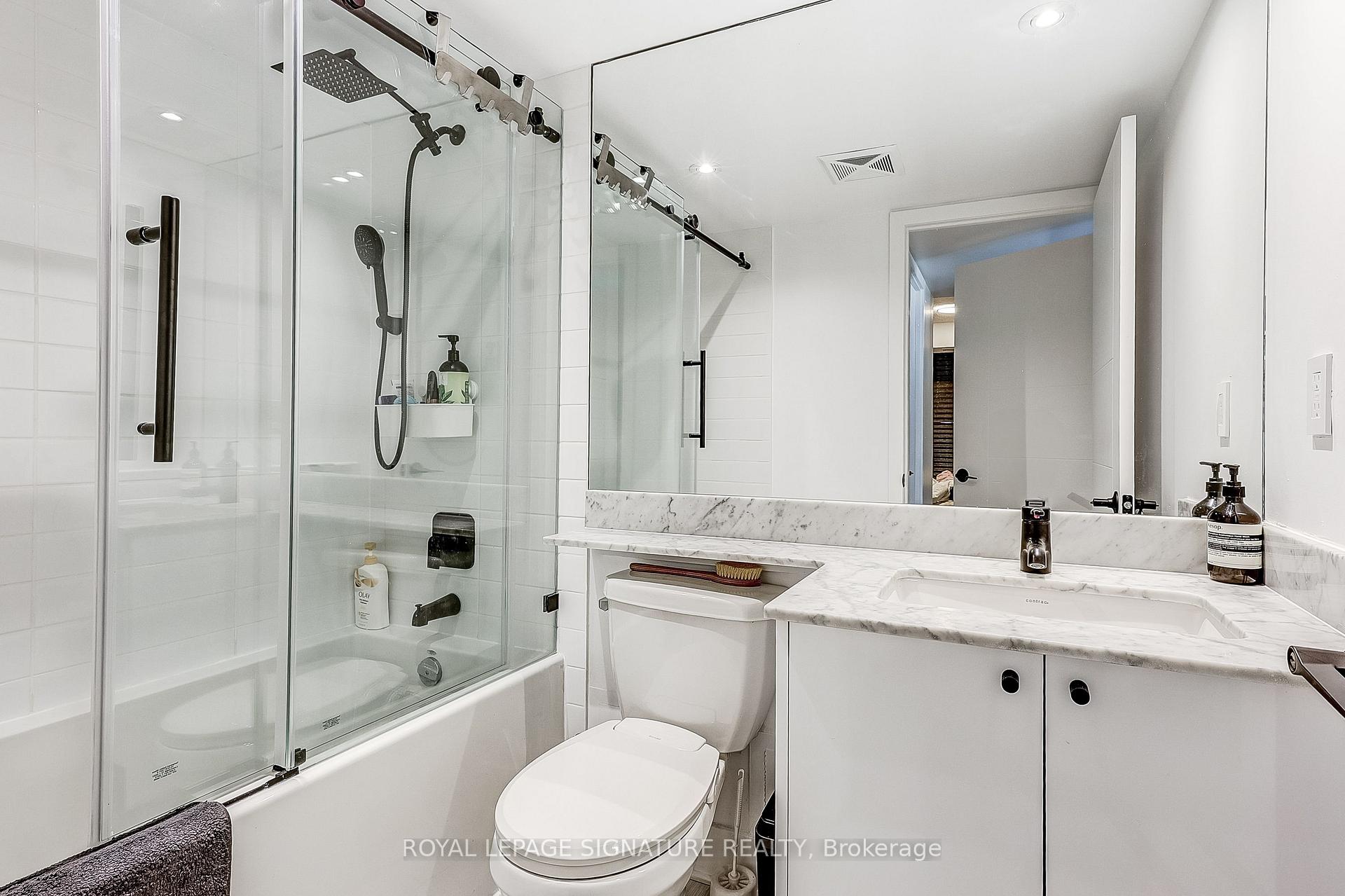 Photo 7 of Unit 210, 125 Western Battery Road, Toronto, Niagara — HOMEH