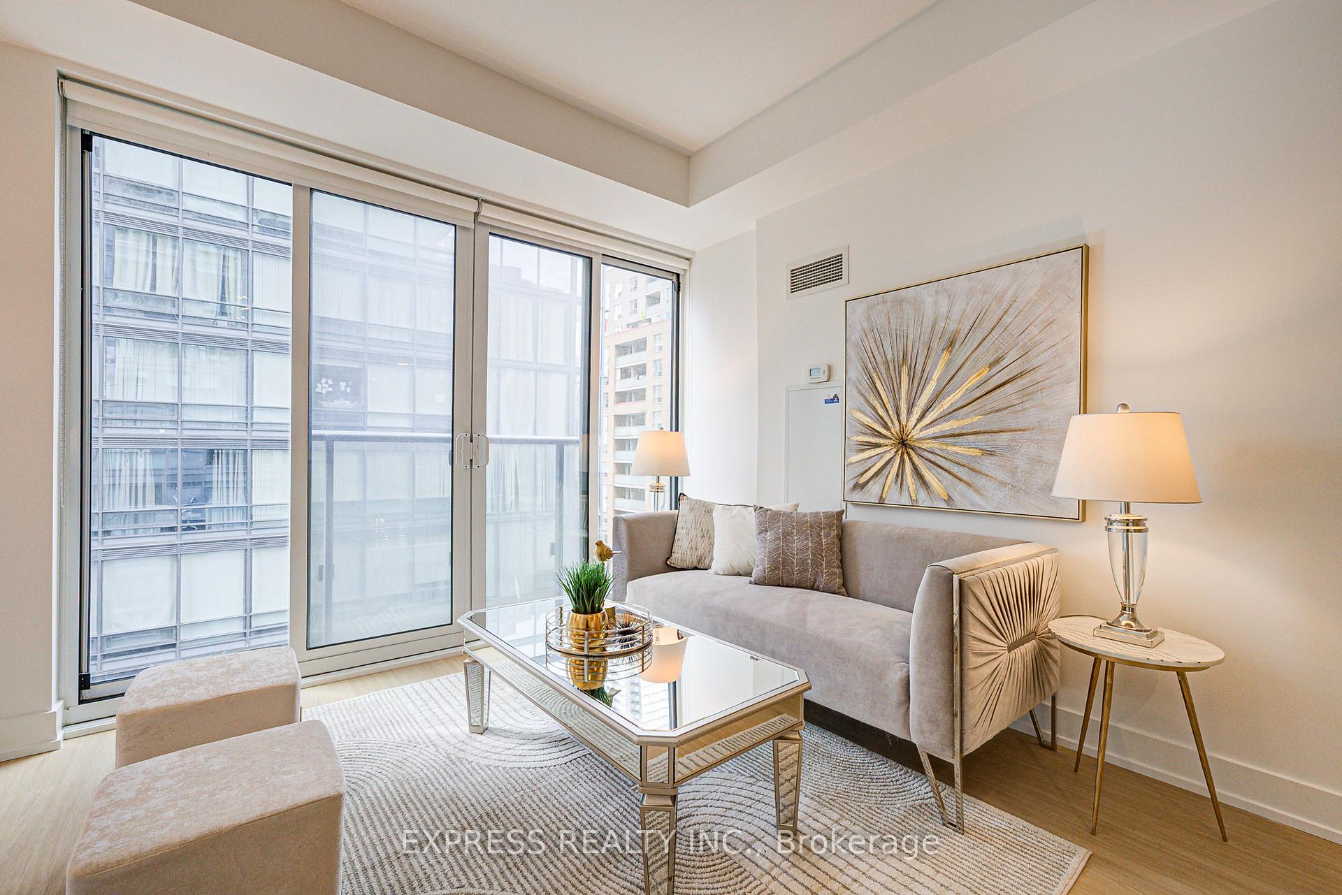 Photo 17 of Unit 802, 7 Grenville Street, Toronto, Bay Street Corridor — HOMEH