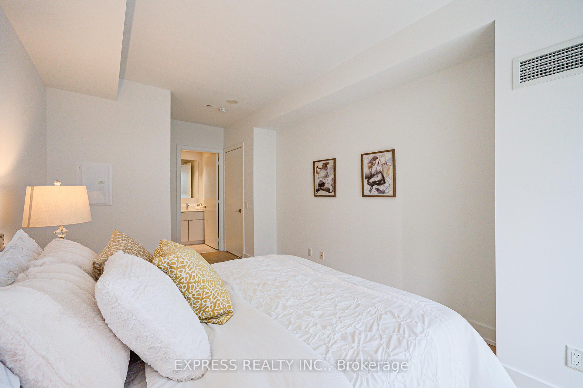 Photo 33 of Unit 802, 7 Grenville Street, Toronto, Bay Street Corridor — HOMEH