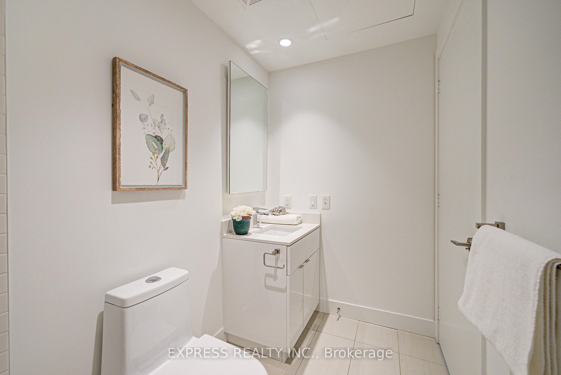 Photo 32 of Unit 802, 7 Grenville Street, Toronto, Bay Street Corridor — HOMEH
