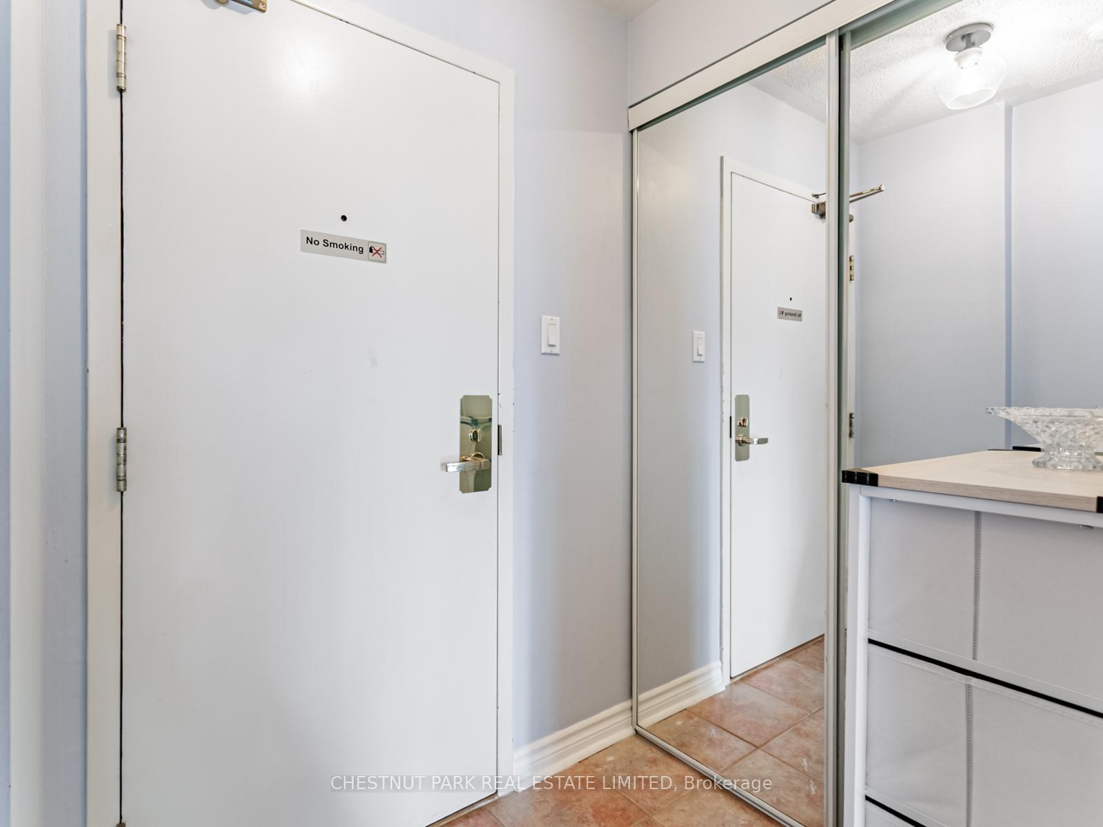 Front of Unit 1103, 889 Bay Street