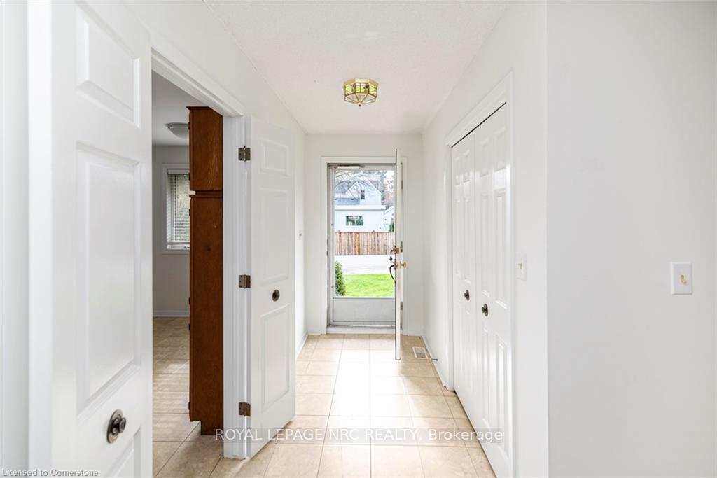Photo 2 of Unit 9, 4 Rossmore Avenue, Grimsby, Grimsby East — HOMEH