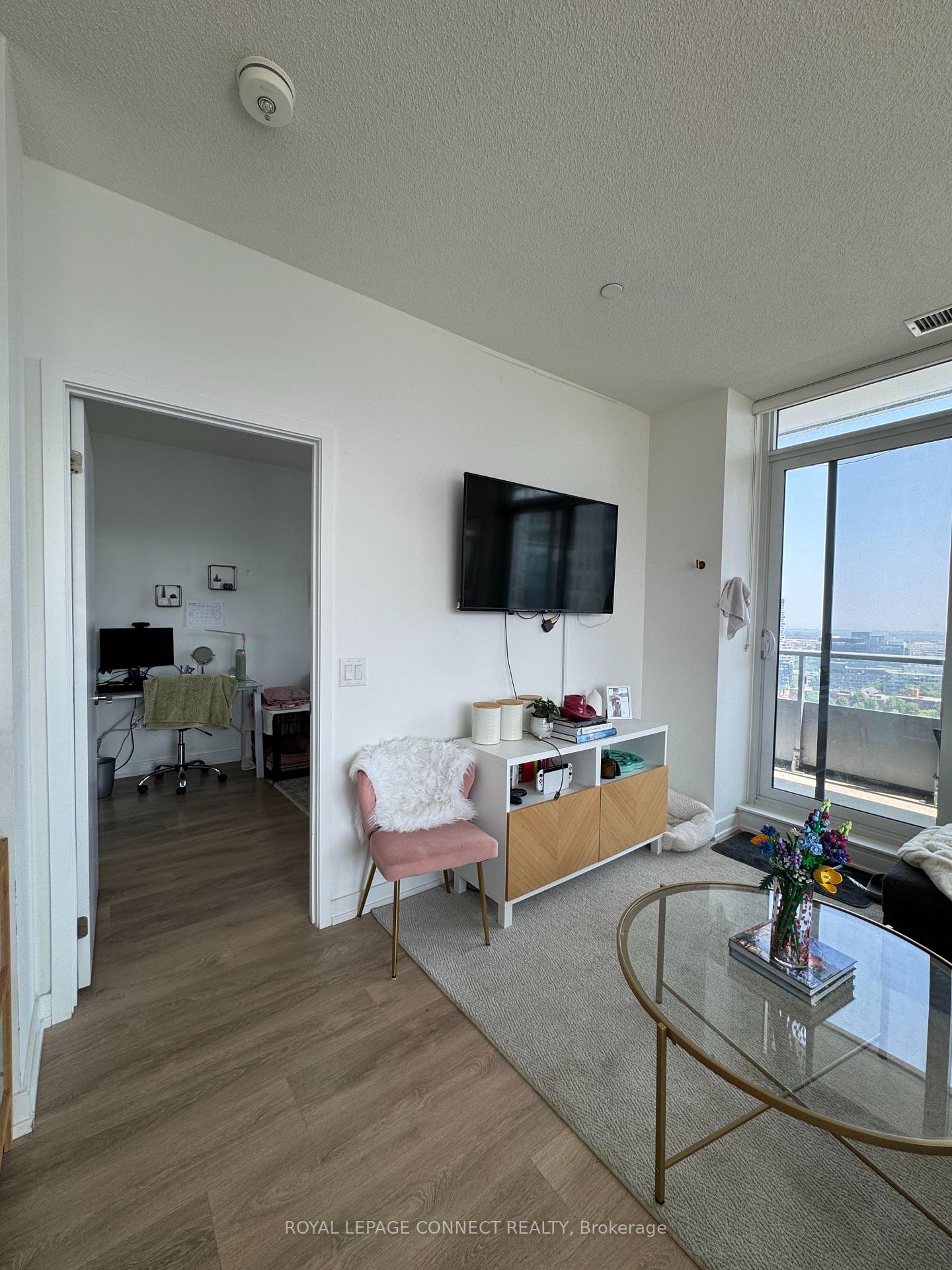 Photo 17 of Unit 2005, 225 Sumach Street, Toronto, Regent Park — HOMEH