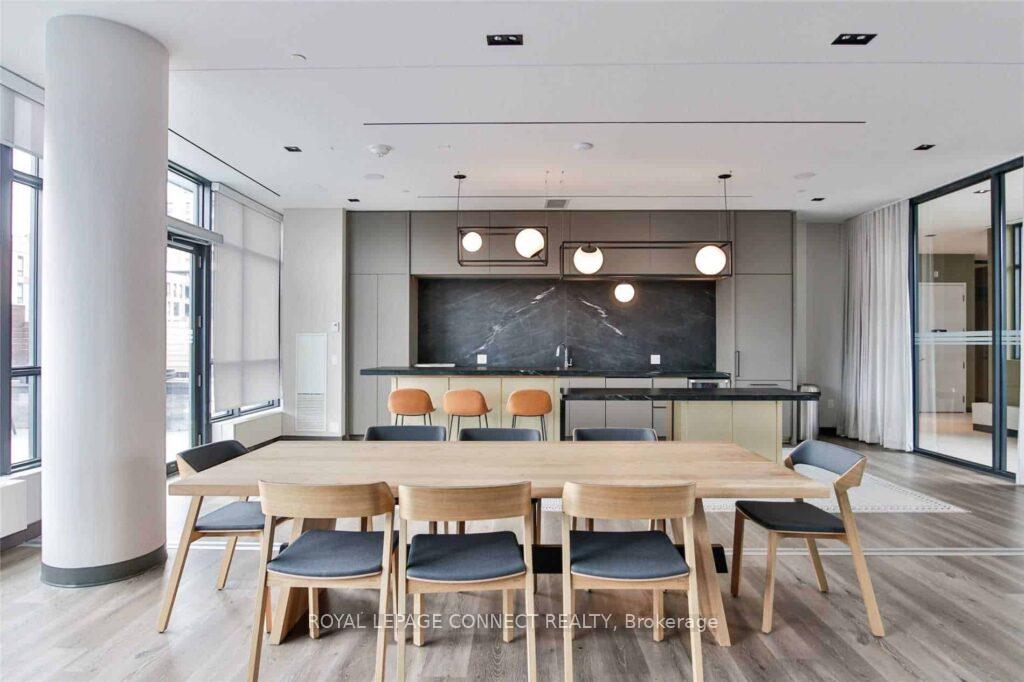 Photo 7 of Unit 2005, 225 Sumach Street, Toronto, Regent Park — HOMEH