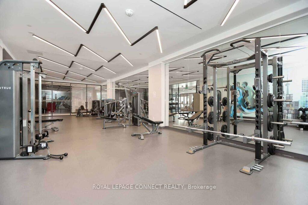 Photo 8 of Unit 2005, 225 Sumach Street, Toronto, Regent Park — HOMEH