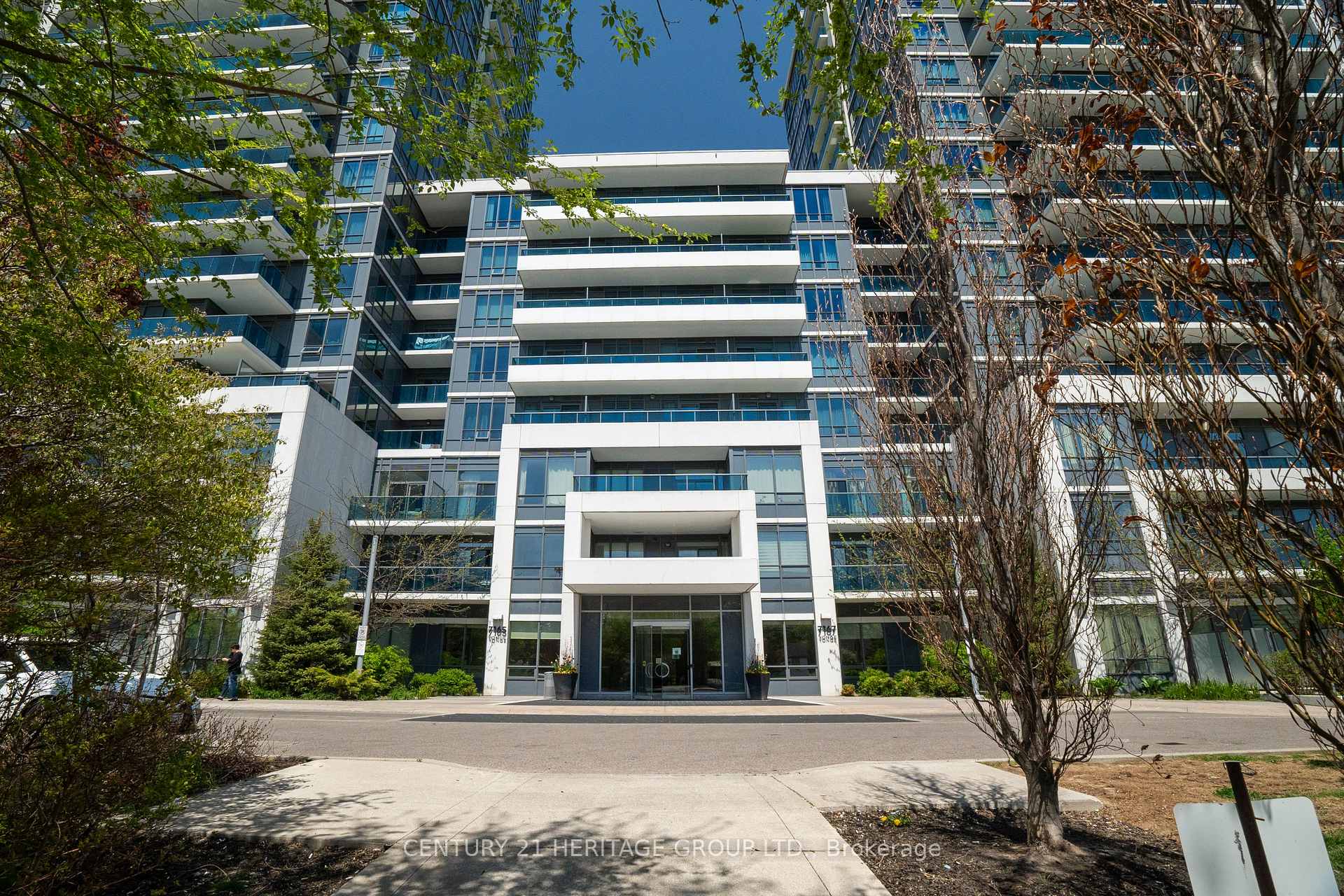 Photo 1 of Unit 1615, 7165 Yonge Street, Markham, Grandview — HOMEH