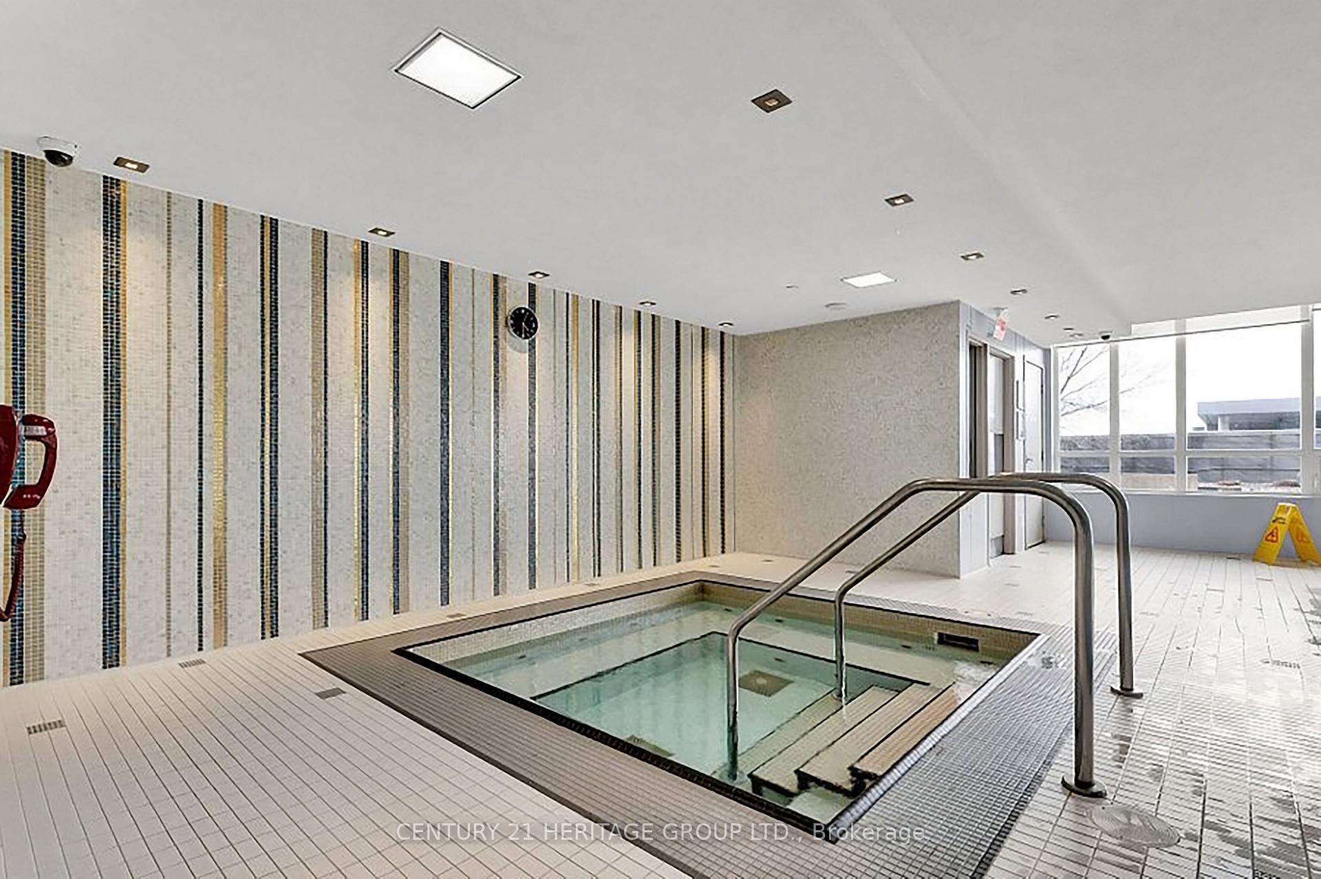 Photo 8 of Unit 1615, 7165 Yonge Street, Markham, Grandview — HOMEH