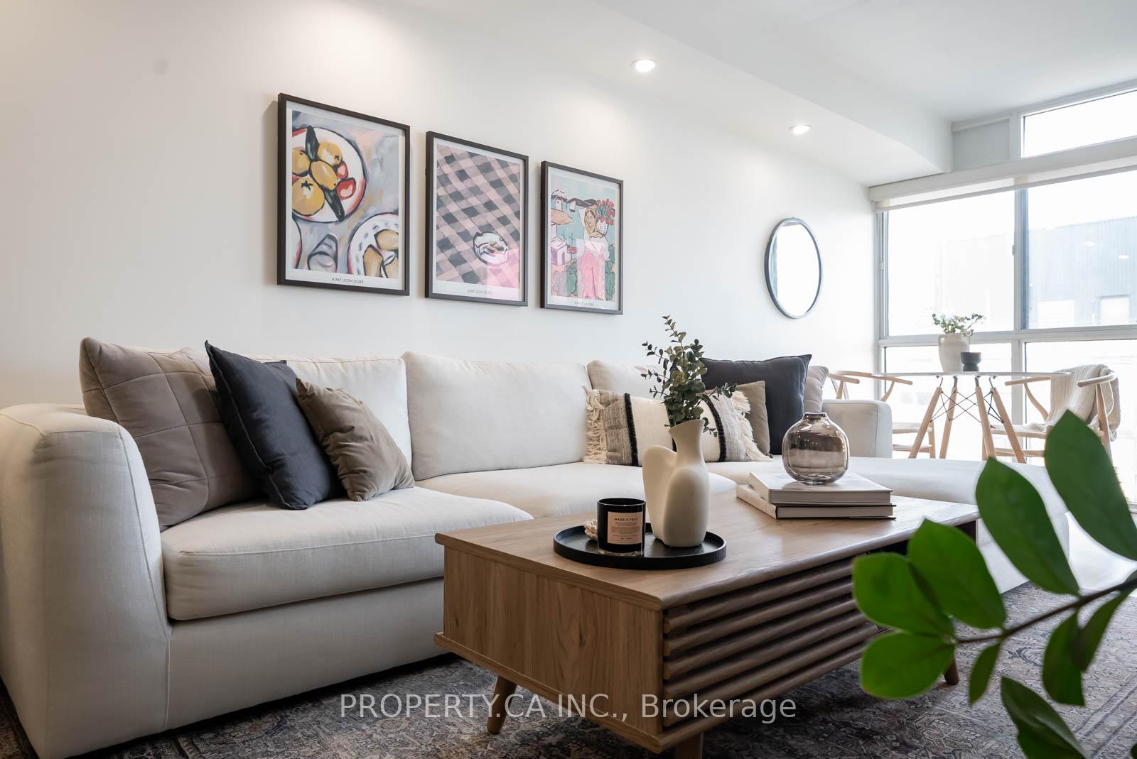 Photo 9 of Unit 920, 801 King Street W, Toronto, Niagara — HOMEH