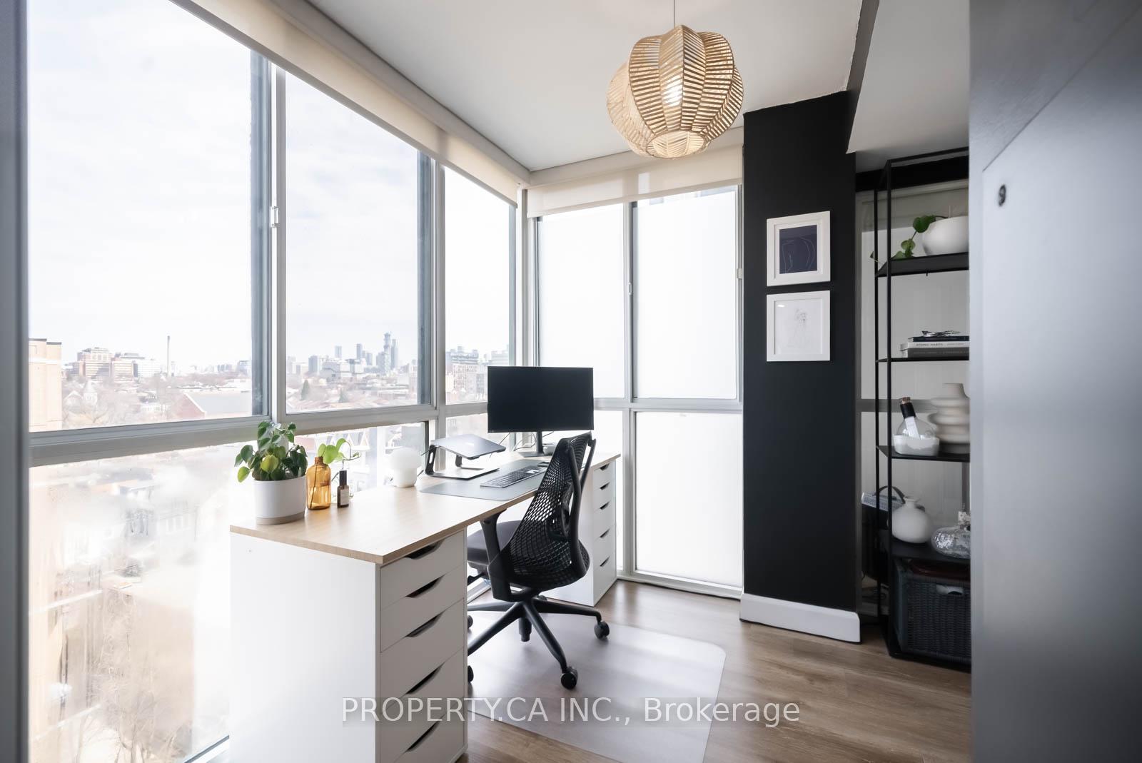 Photo 6 of Unit 920, 801 King Street W, Toronto, Niagara — HOMEH