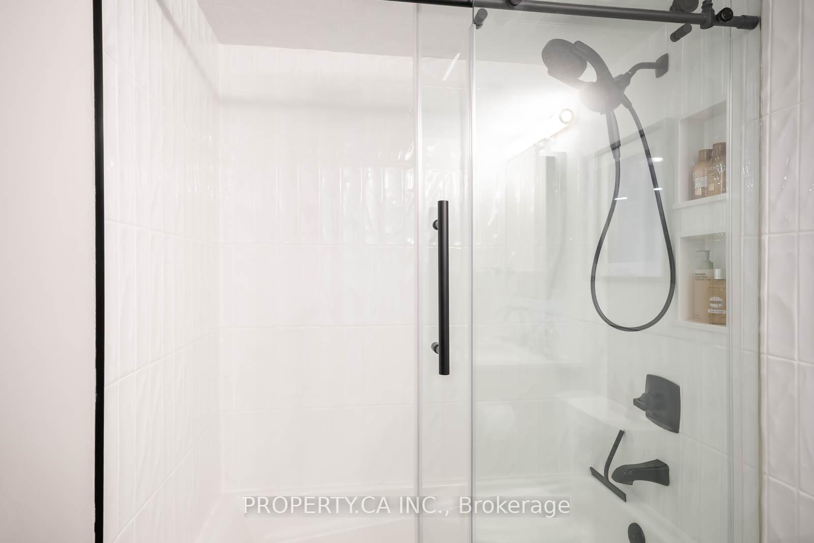 Photo 14 of Unit 920, 801 King Street W, Toronto, Niagara — HOMEH