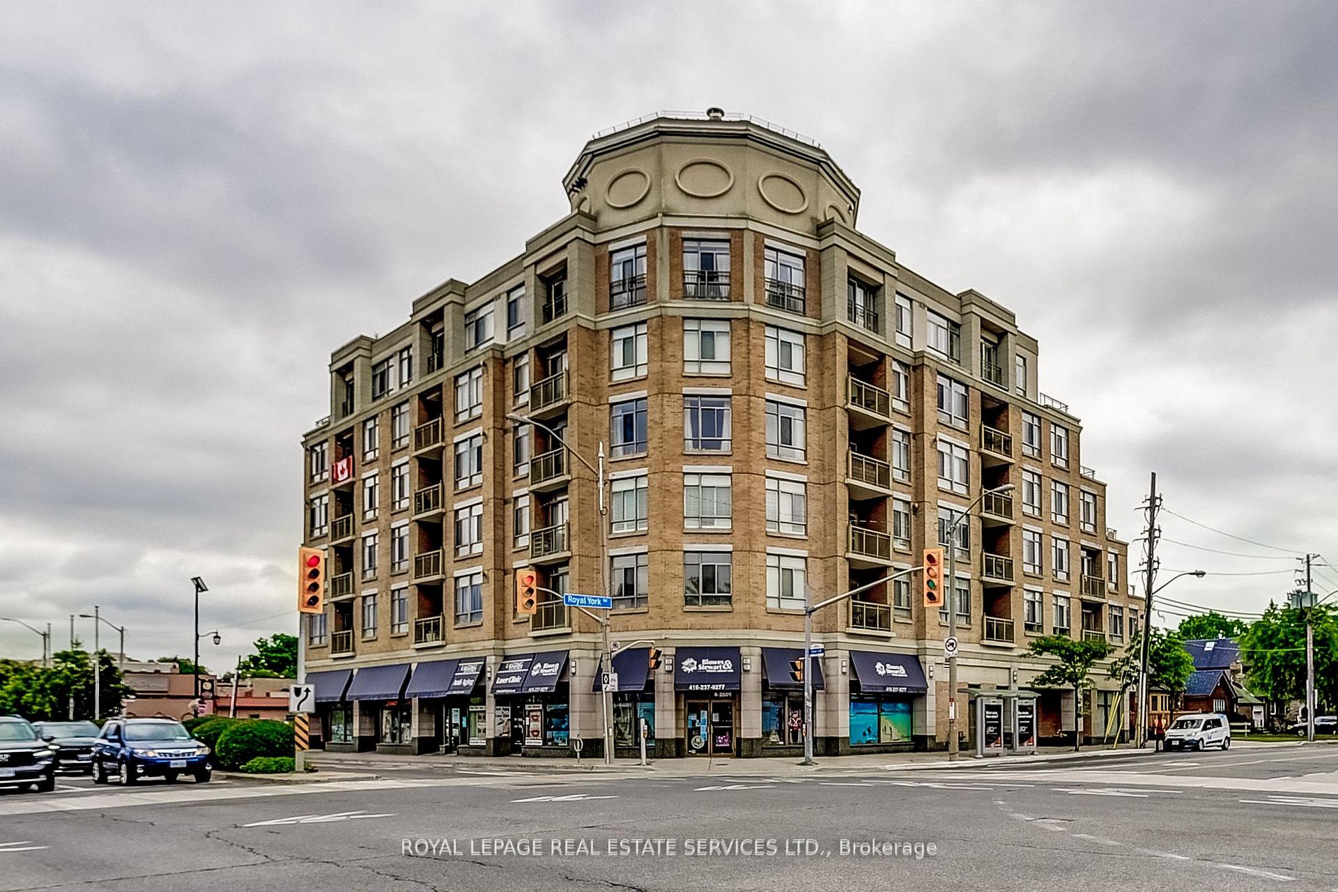 Front of Unit 208, 935 Royal York Road SE