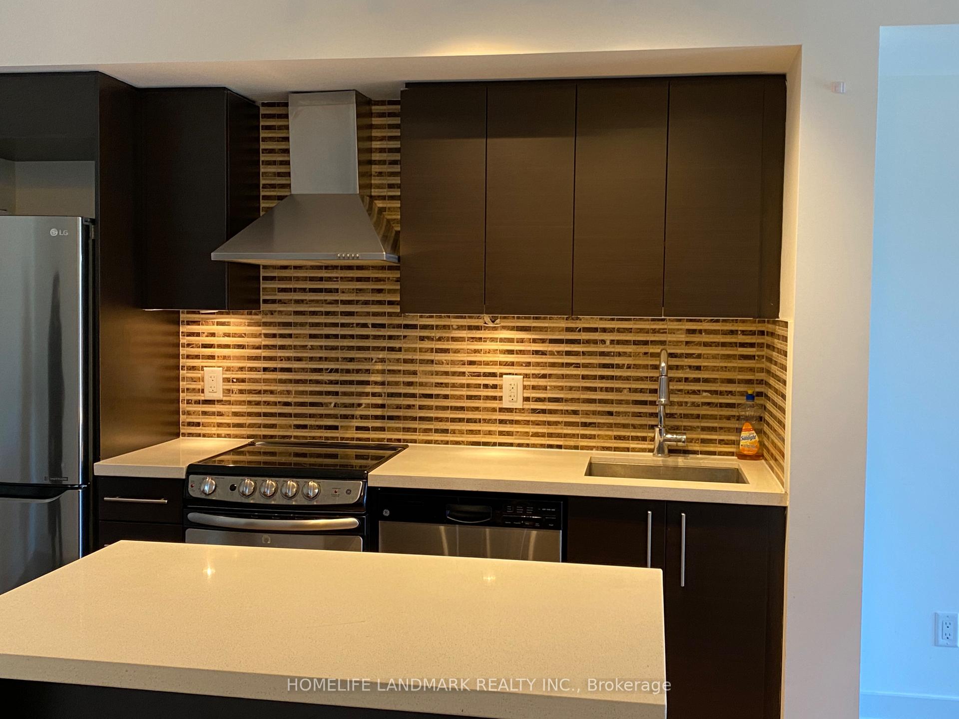 Photo 6 of Unit 2005, 58 Orchard View Boulevard, Toronto, Yonge-Eglinton — HOMEH