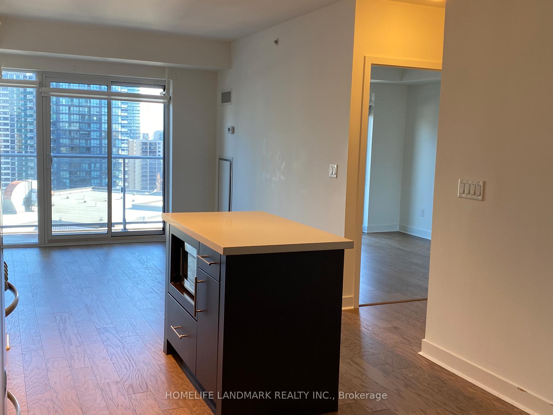 Photo 12 of Unit 2005, 58 Orchard View Boulevard, Toronto, Yonge-Eglinton — HOMEH