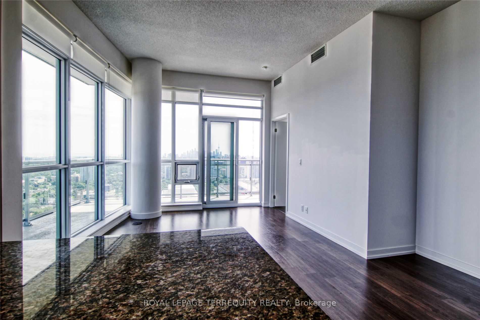 Photo 16 of Unit 2517, 98 Lillian Street, Toronto, Mount Pleasant West — HOMEH