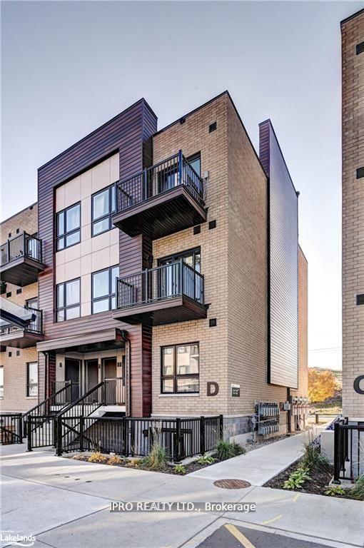 Photo 3 of Unit D14, 10 Palace Street, Kitchener, Laurentian Hills — HOMEH