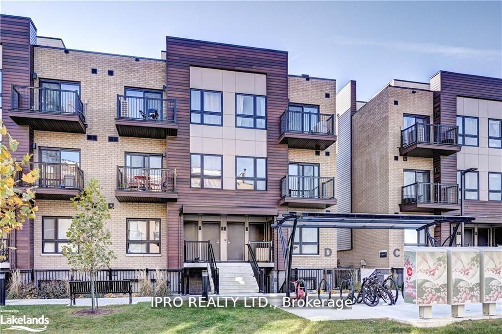 Photo 10 of Unit D14, 10 Palace Street, Kitchener, Laurentian Hills — HOMEH