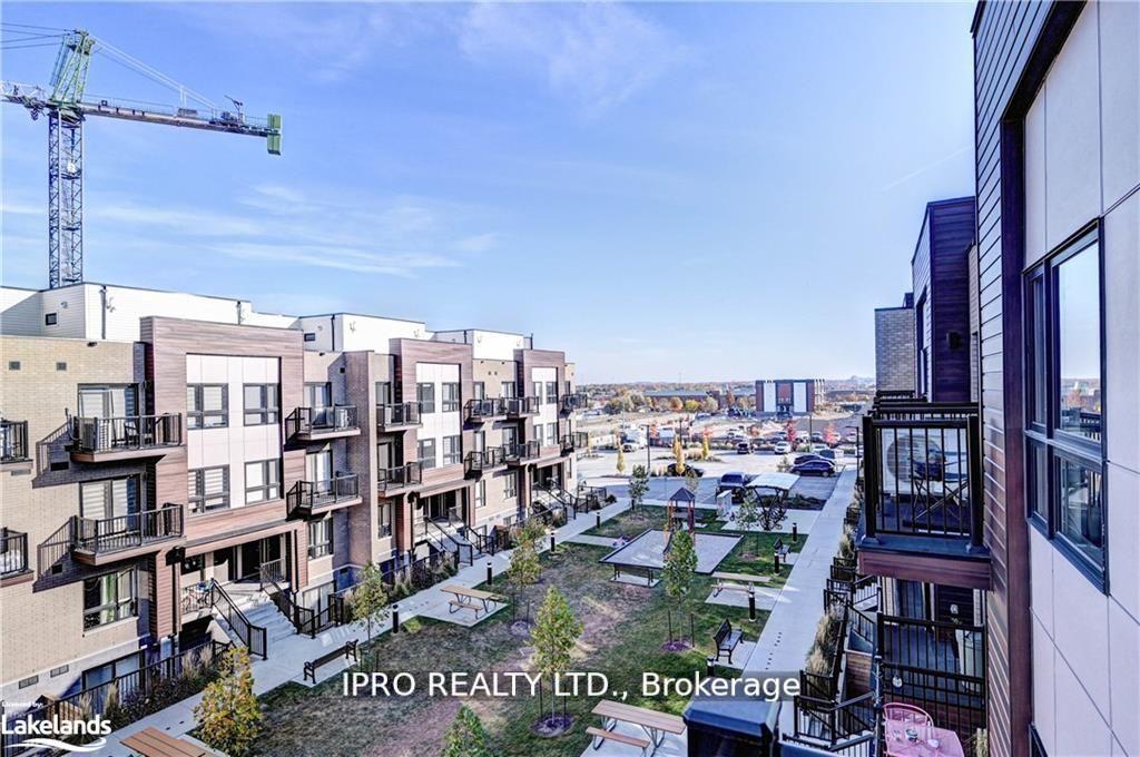 Photo 15 of Unit D14, 10 Palace Street, Kitchener, Laurentian Hills — HOMEH