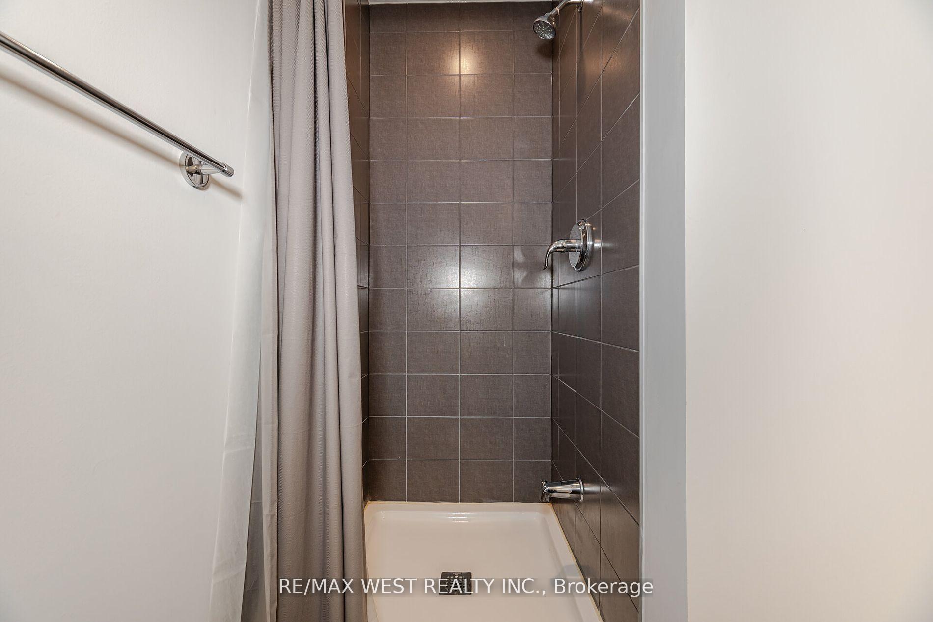 Photo 12 of Unit 208, 430 Essa Road, Barrie, Holly — HOMEH