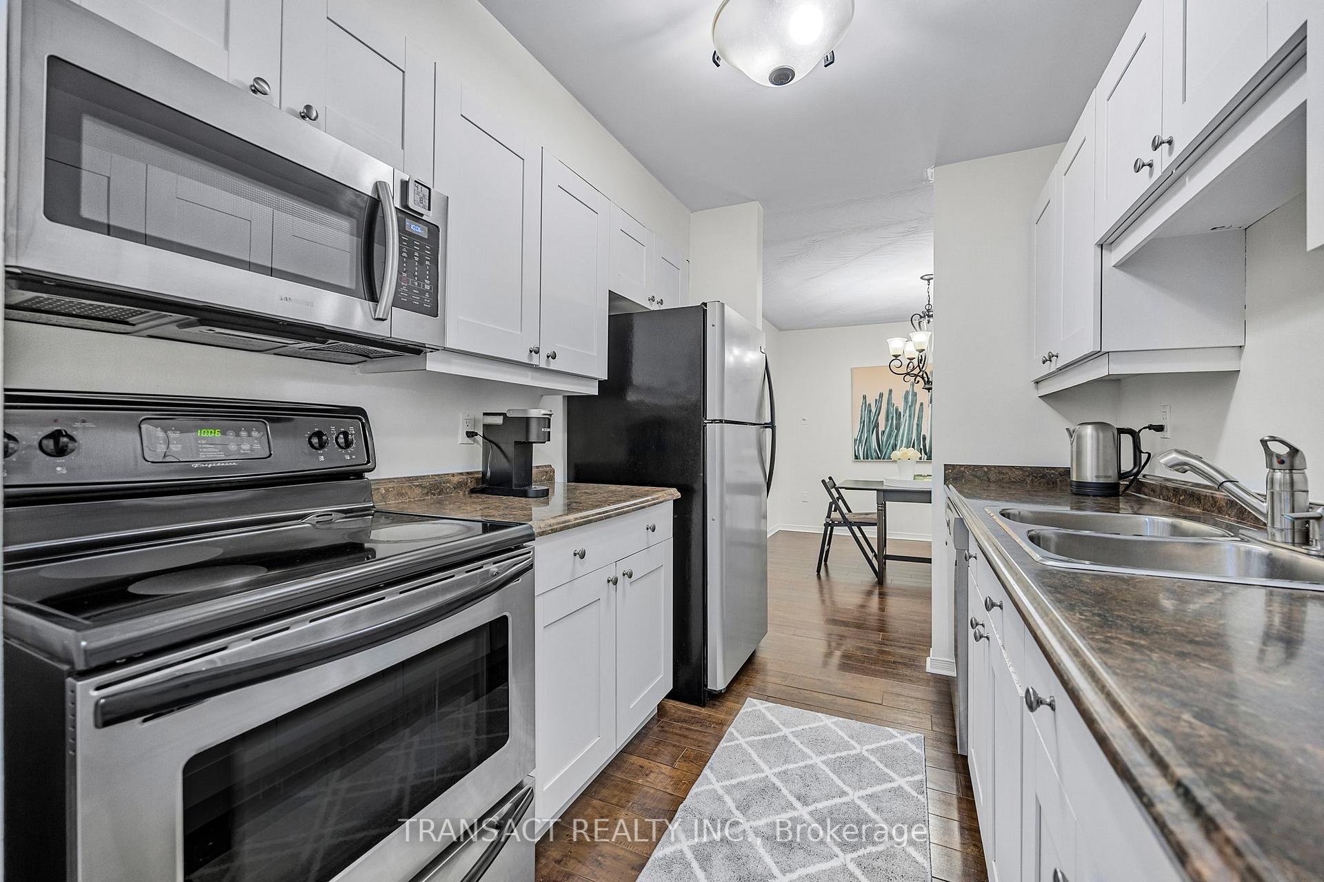 Photo 4 of Unit 108, 25 Meadow Lane, Barrie, Ardagh — HOMEH