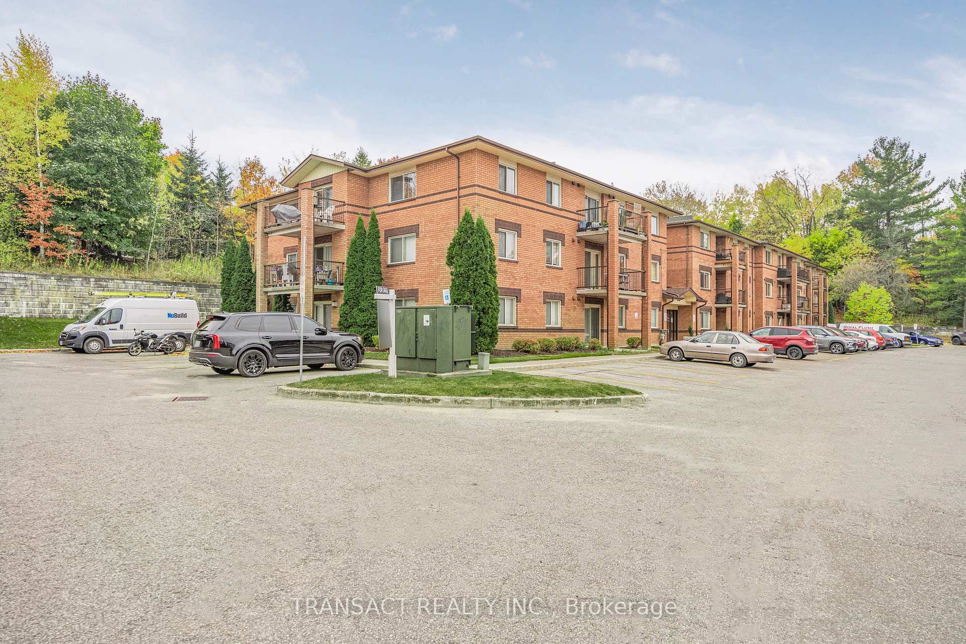 Photo 17 of Unit 108, 25 Meadow Lane, Barrie, Ardagh — HOMEH