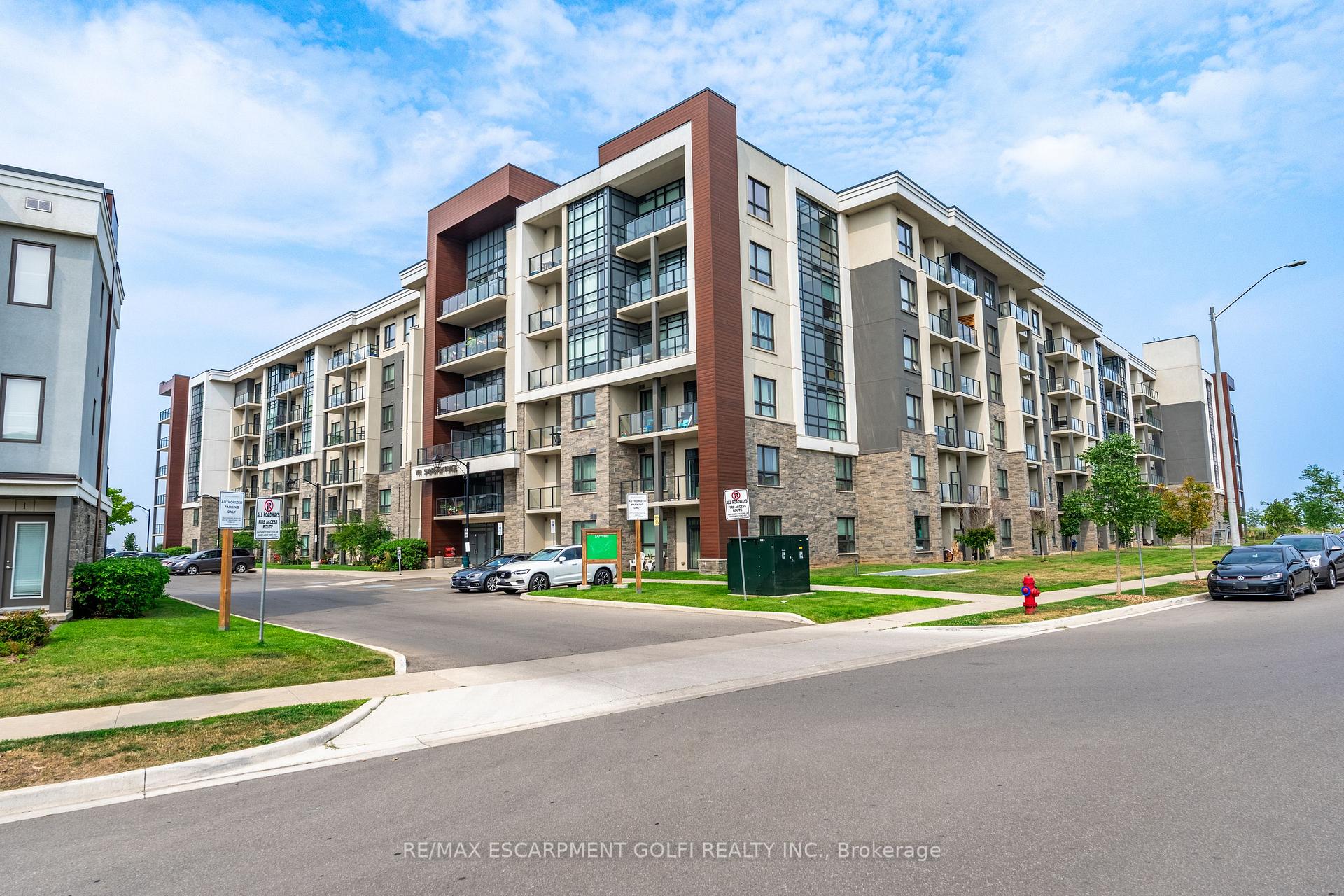 Photo 1 of Unit 530, 101 Shoreview Place, Hamilton, Stoney Creek — HOMEH