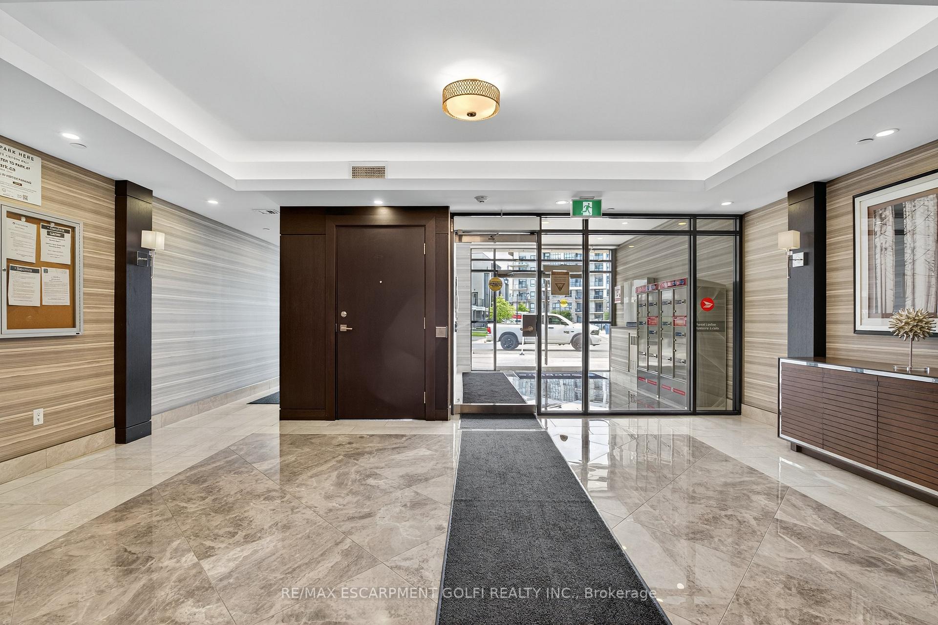 Photo 12 of Unit 530, 101 Shoreview Place, Hamilton, Stoney Creek — HOMEH