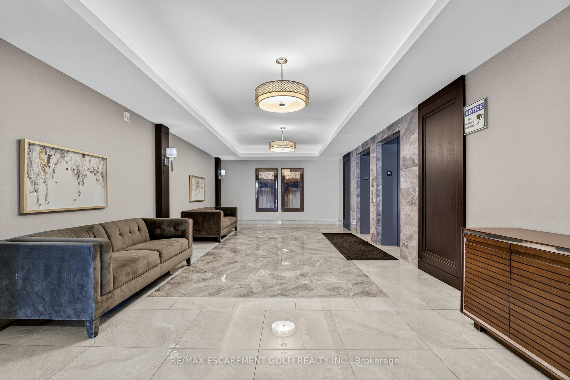 Photo 3 of Unit 530, 101 Shoreview Place, Hamilton, Stoney Creek — HOMEH