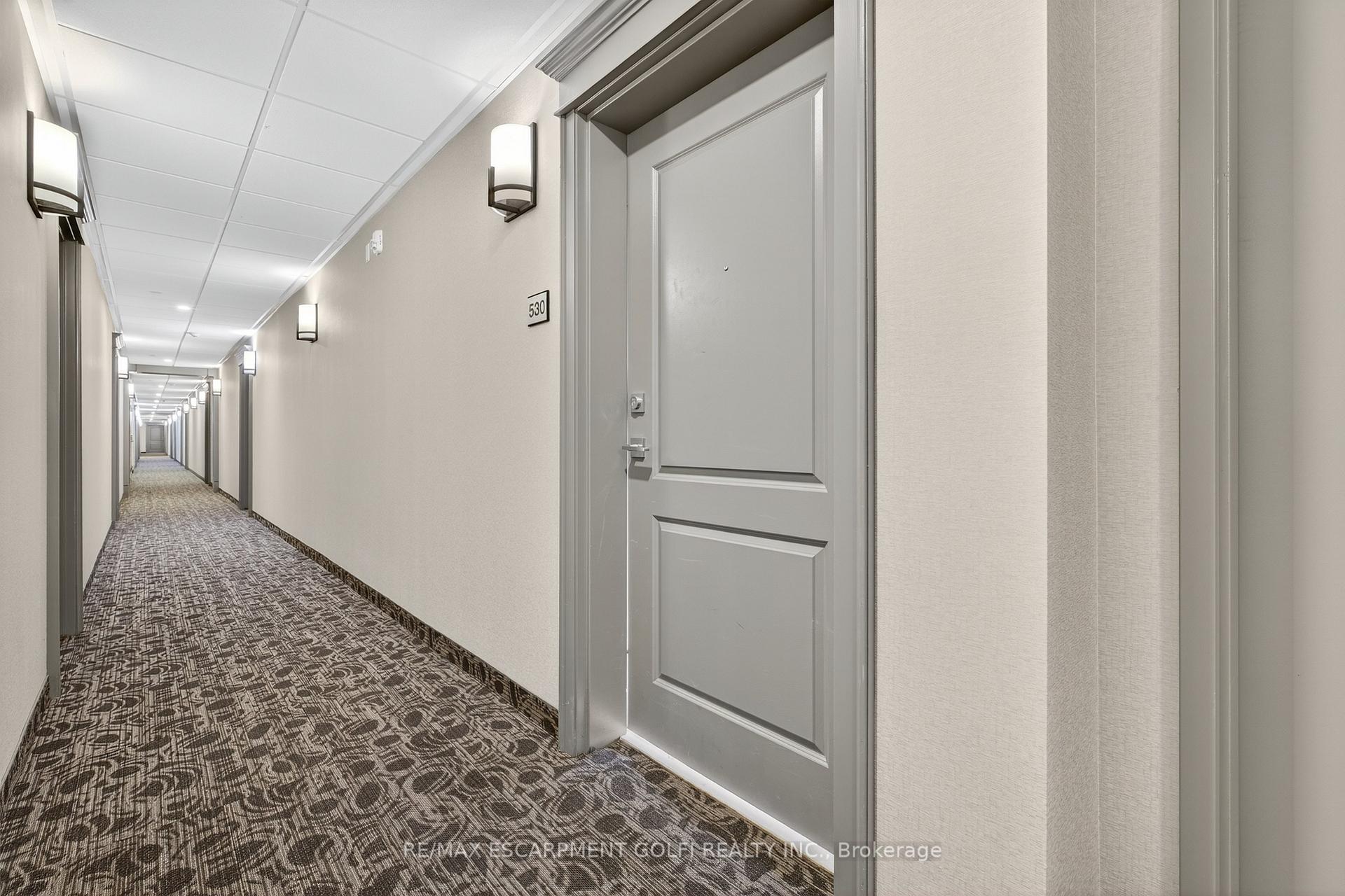 Photo 6 of Unit 530, 101 Shoreview Place, Hamilton, Stoney Creek — HOMEH