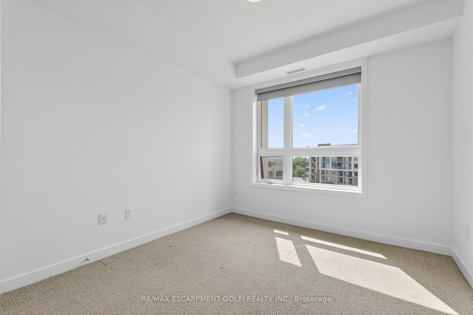 Photo 16 of Unit 530, 101 Shoreview Place, Hamilton, Stoney Creek — HOMEH