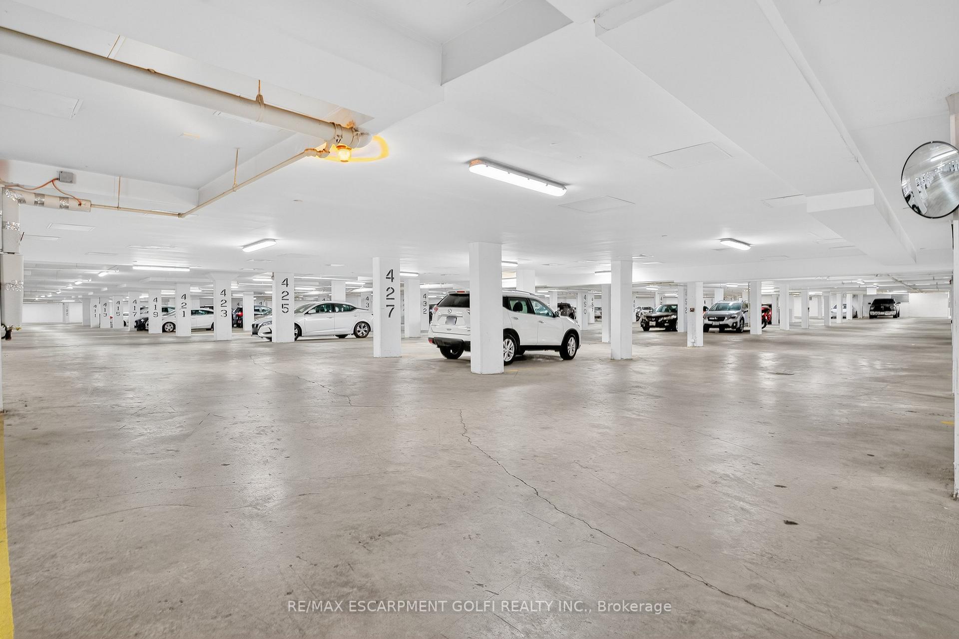 Photo 23 of Unit 530, 101 Shoreview Place, Hamilton, Stoney Creek — HOMEH