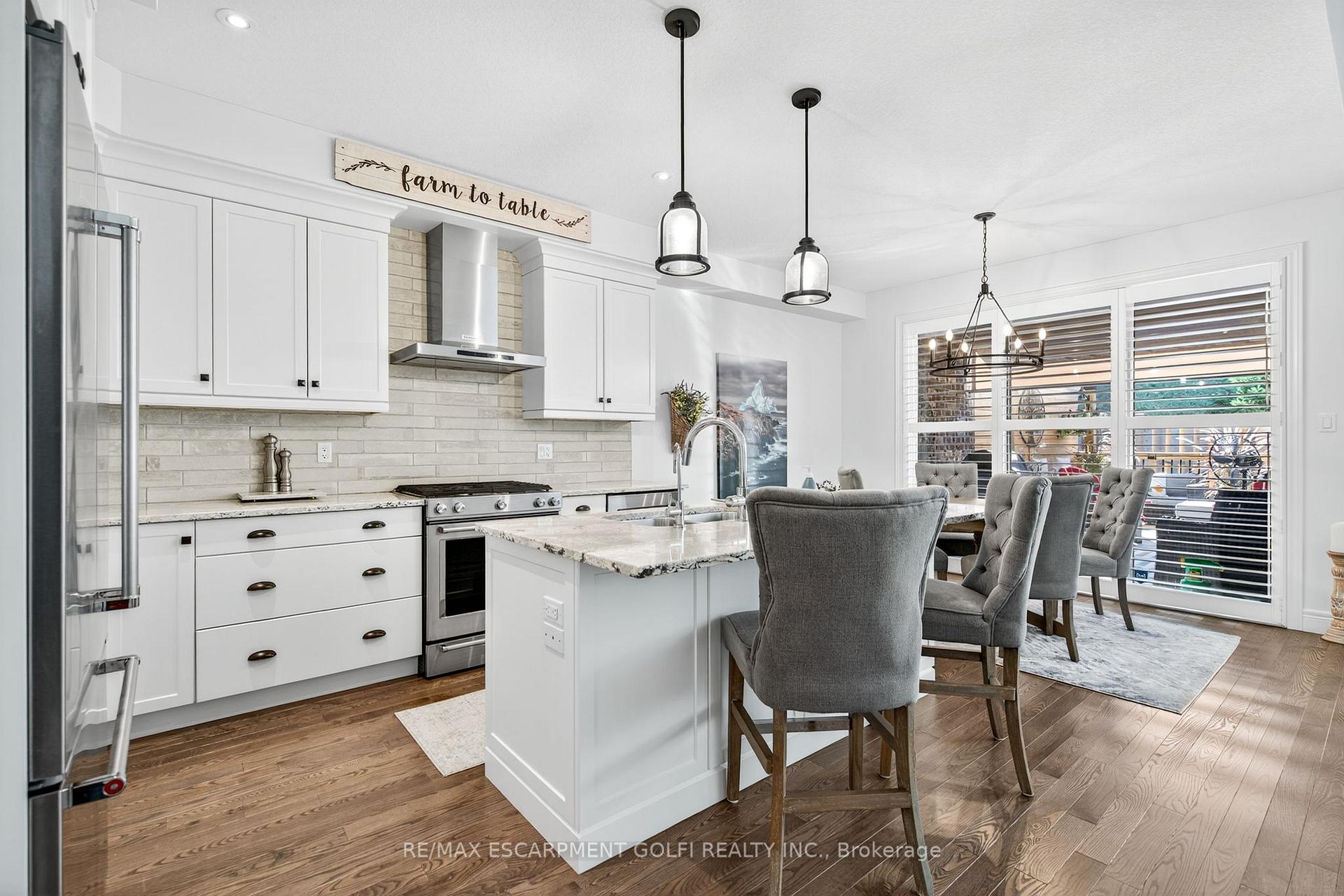 Photo 13 of Unit 17, 254 Gosling Gardens, Guelph, Clairfields/Hanlon Business Park — HOMEH