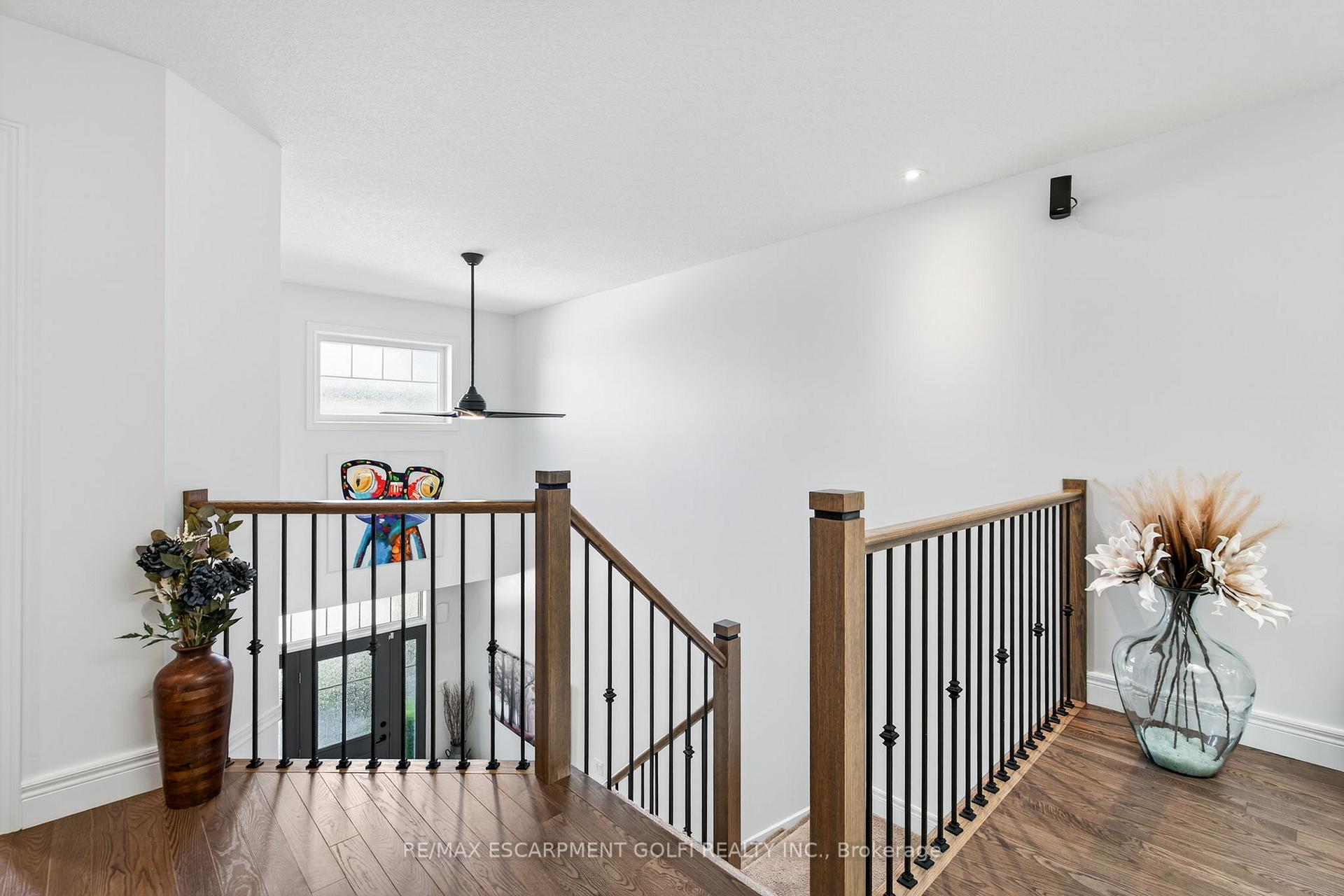 Photo 6 of Unit 17, 254 Gosling Gardens, Guelph, Clairfields/Hanlon Business Park — HOMEH