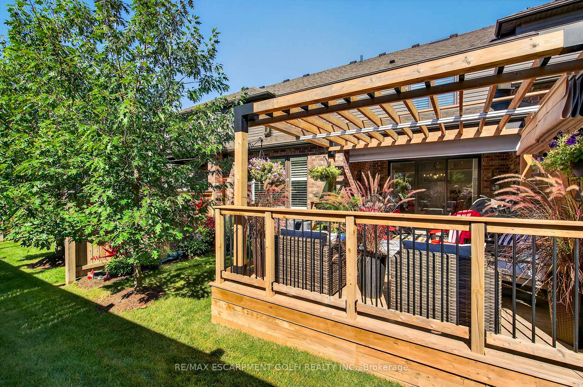 Photo 21 of Unit 17, 254 Gosling Gardens, Guelph, Clairfields/Hanlon Business Park — HOMEH