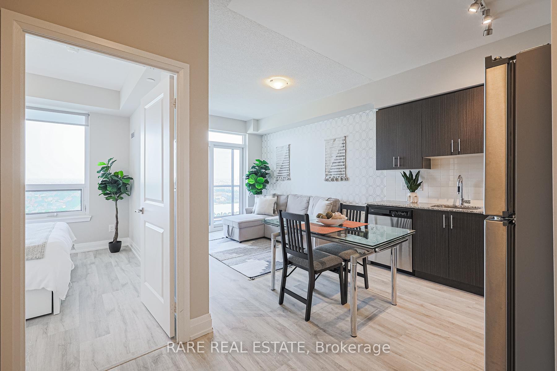 Photo 4 of Unit 2109, 3700 Highway 7, Vaughan, Vaughan Corporate Centre — HOMEH