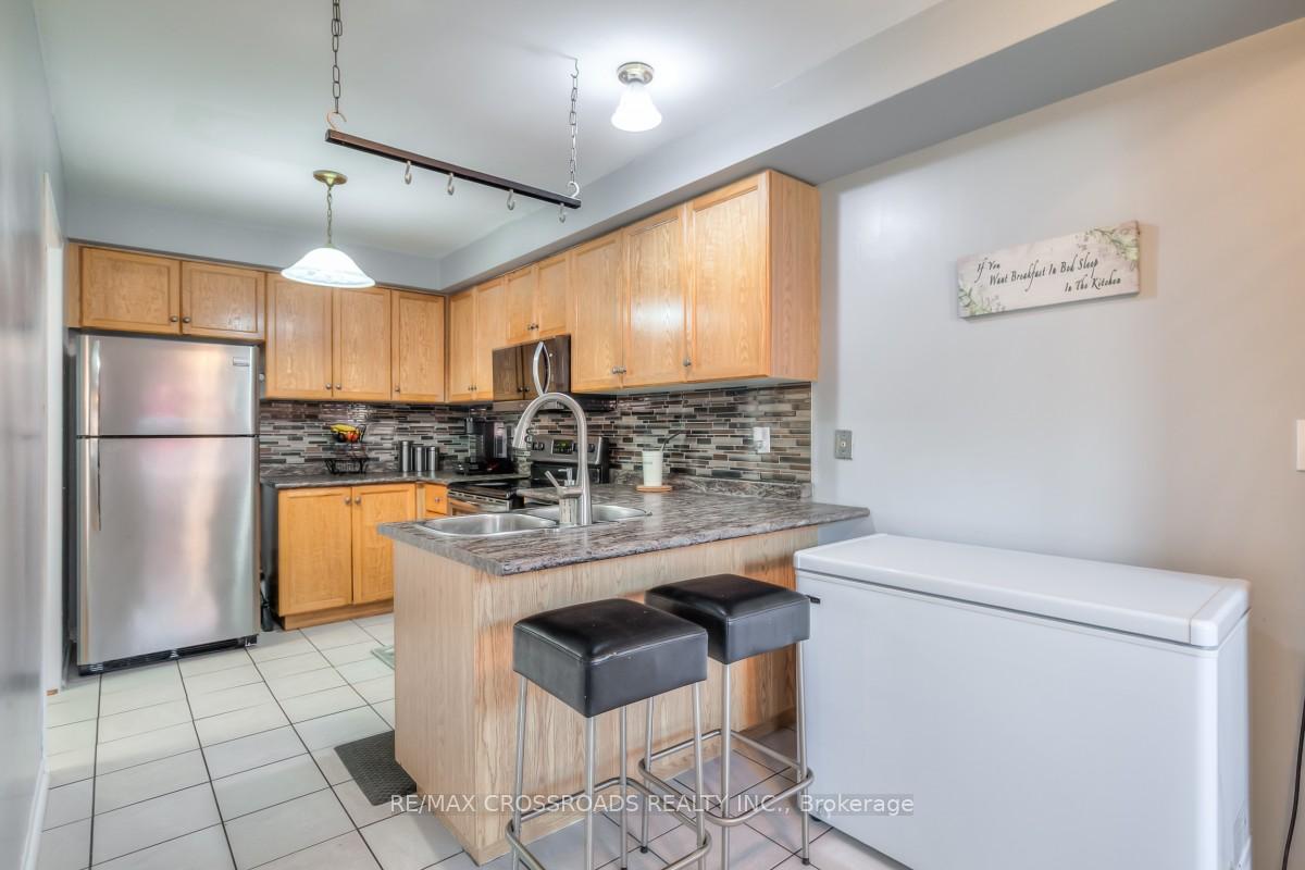 Photo 23 of Unit 26, 37 Arnold Estate Lane, Ajax, Central — HOMEH