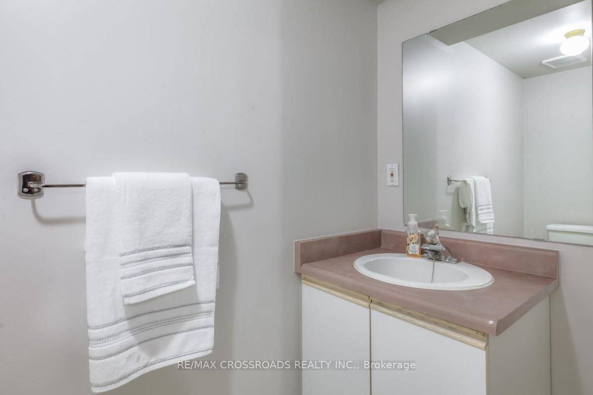 Photo 25 of Unit 26, 37 Arnold Estate Lane, Ajax, Central — HOMEH