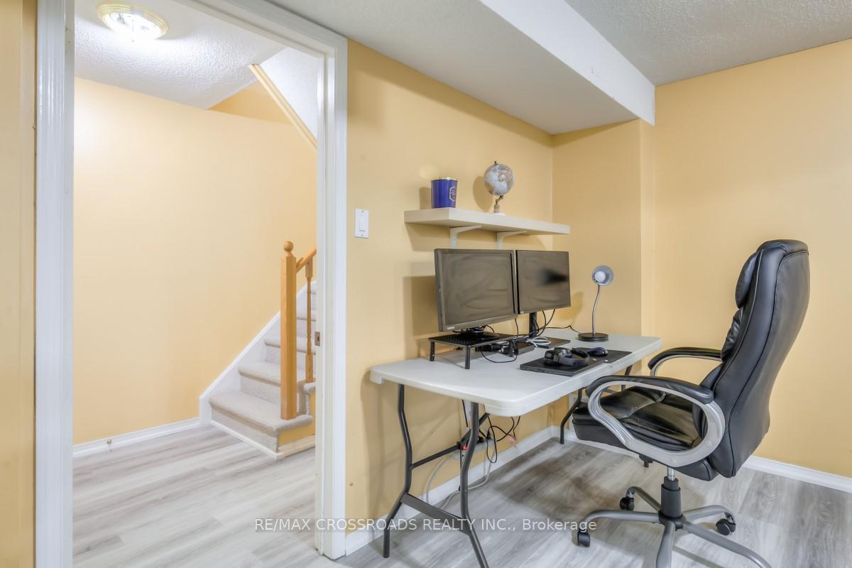 Photo 26 of Unit 26, 37 Arnold Estate Lane, Ajax, Central — HOMEH