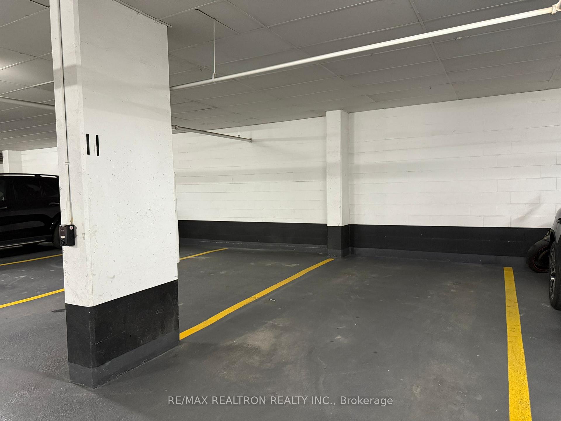 Photo 16 of Unit 1407, 8110 Birchmount Road, Markham, Unionville — HOMEH
