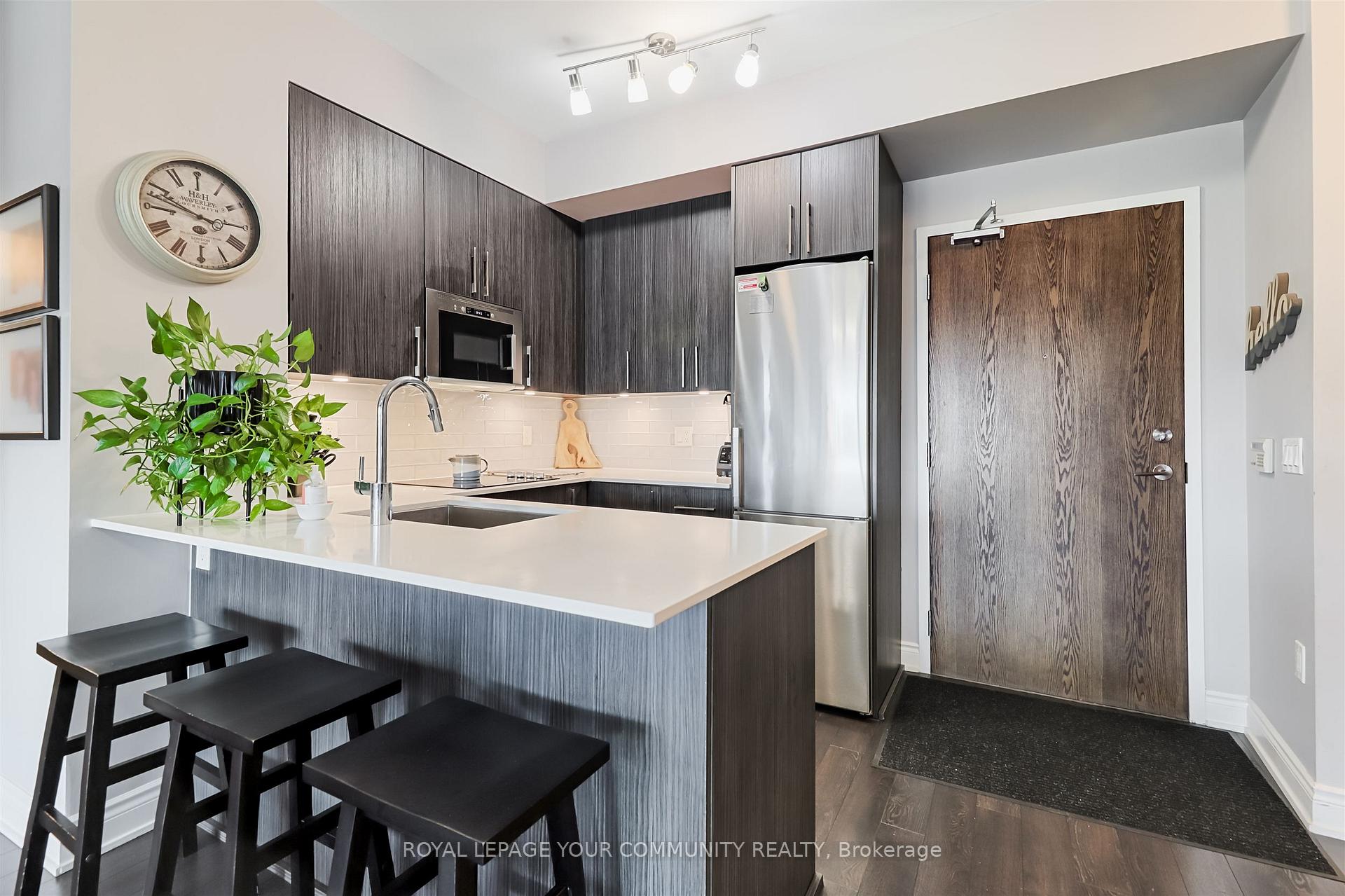Photo 12 of Unit 208, 99 Eagle Rock Way S, Vaughan, Maple — HOMEH