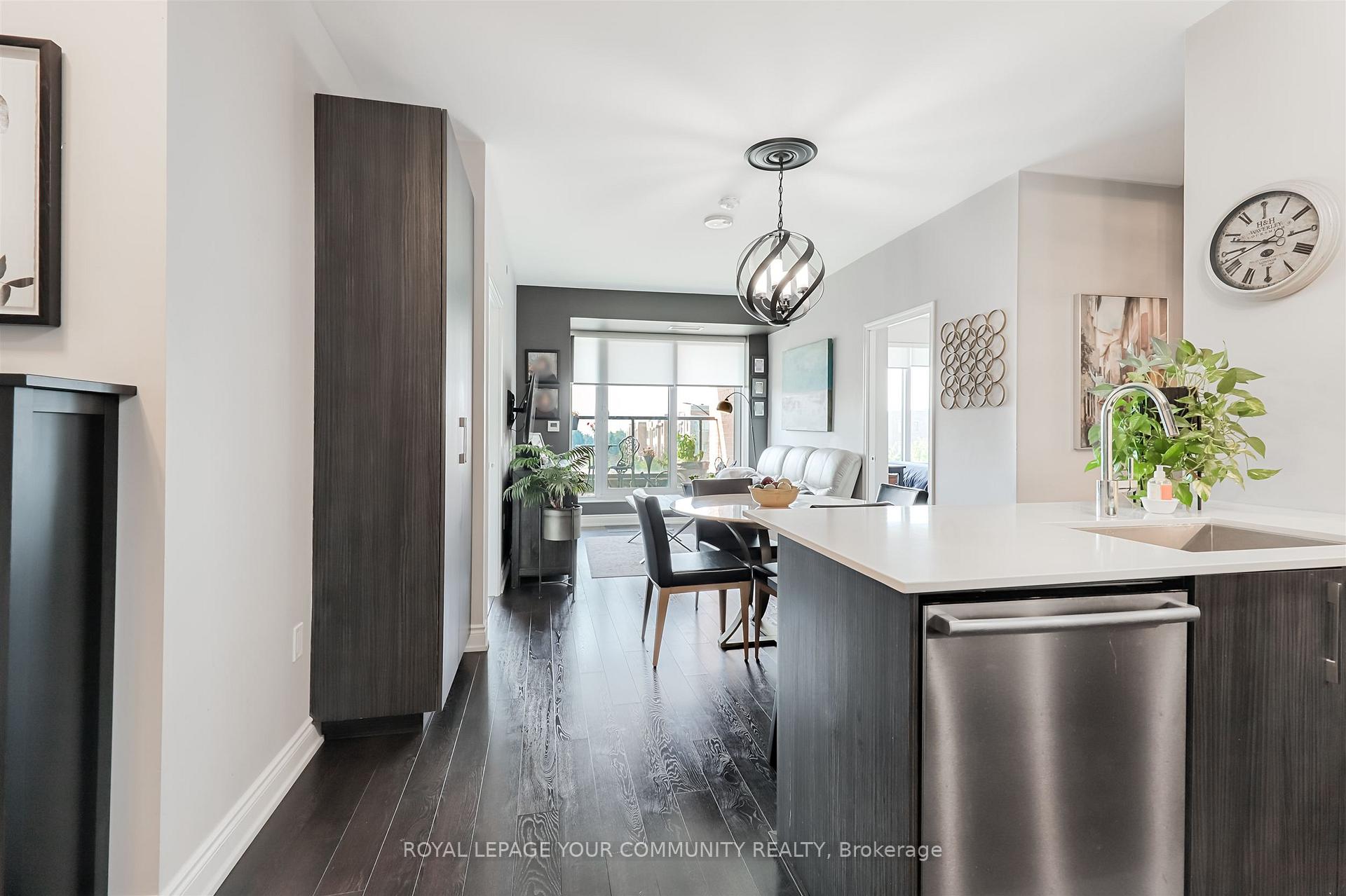 Photo 4 of Unit 208, 99 Eagle Rock Way S, Vaughan, Maple — HOMEH